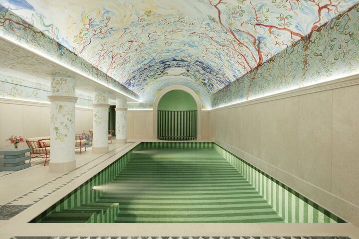 Hotel Le Grand Mazarin in Paris