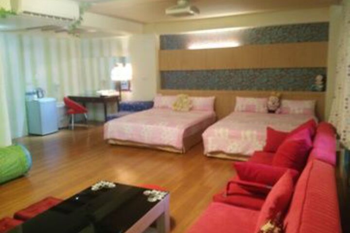 Room 2 of 11