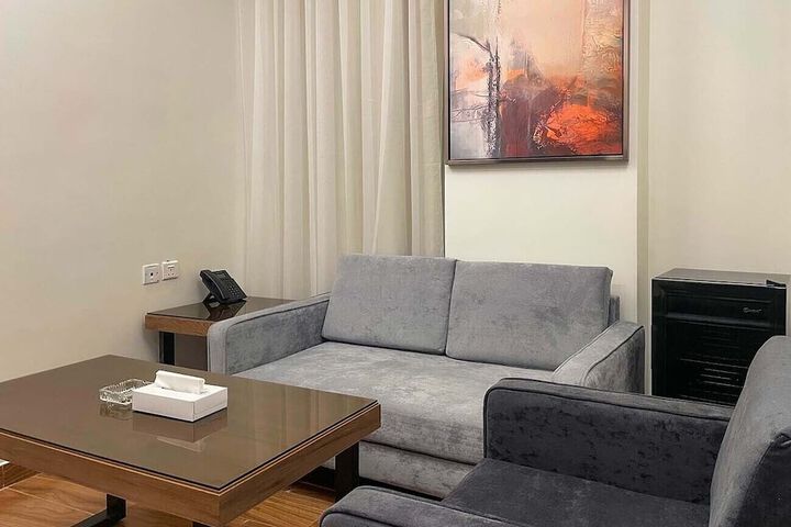Room 25 of 53