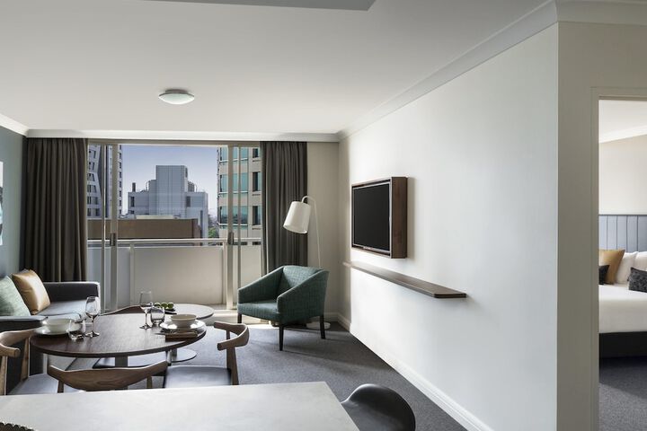 Room 9 of 26