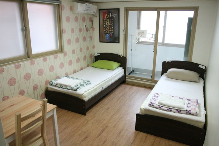 Room 21 of 39