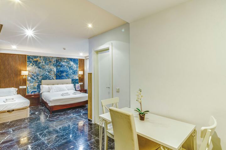 Room 20 of 81