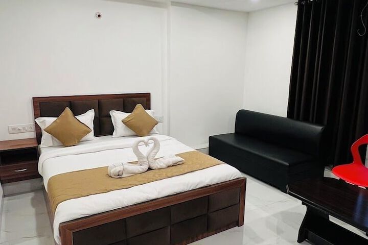 Room 14 of 17