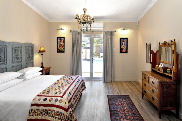 Room 5 of 27
