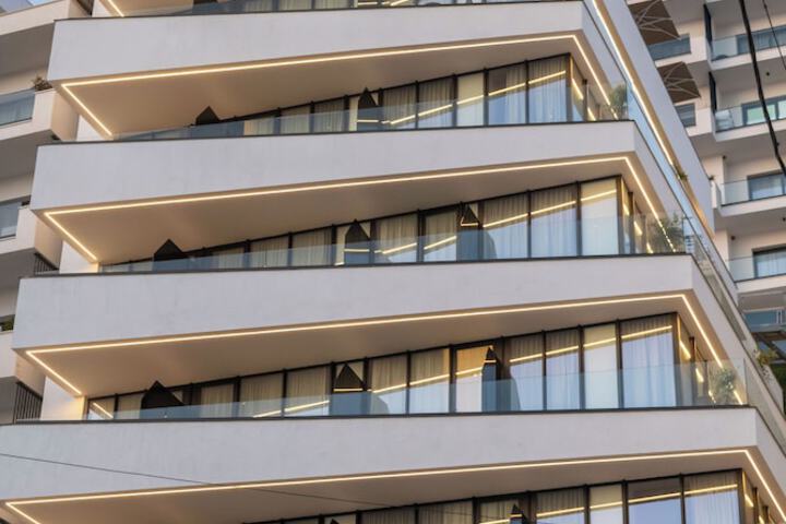 Hotel 74 of 76