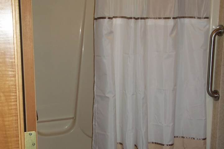 Room 183 of 279