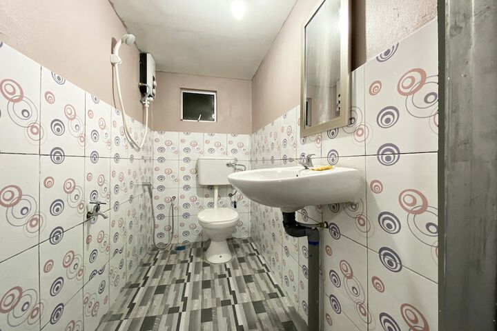 Room 26 of 29