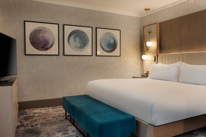 Room 28 of 158