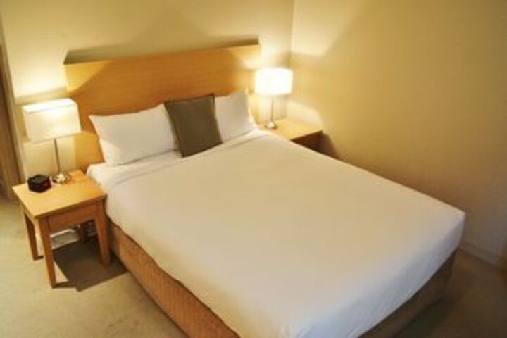 Room 2 of 39