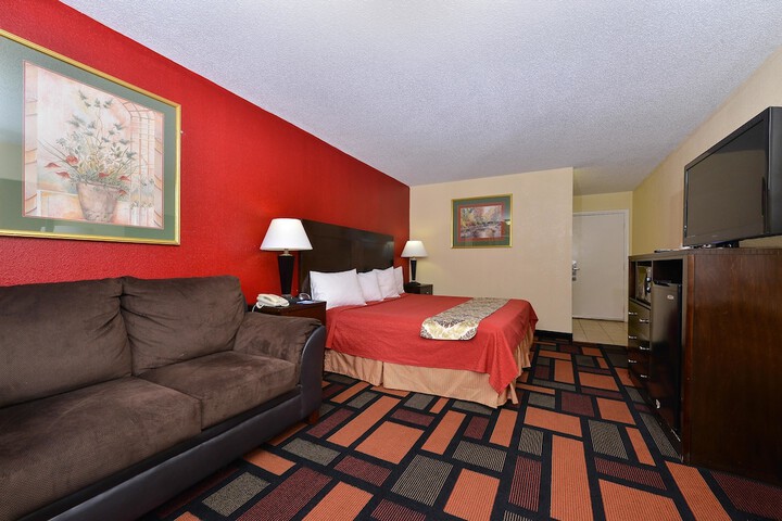 Room 3 of 15