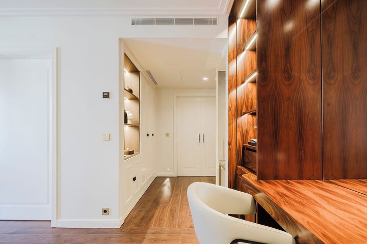 Room 16 of 150