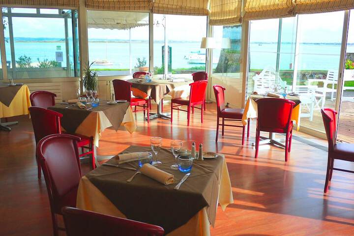 Dining Photos