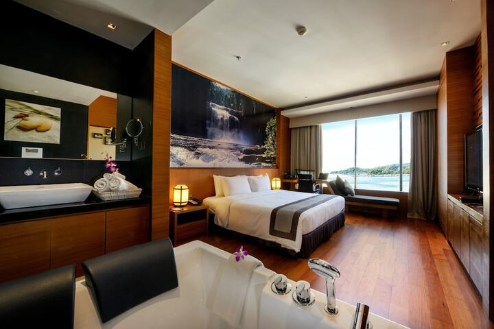 Room 19 of 77