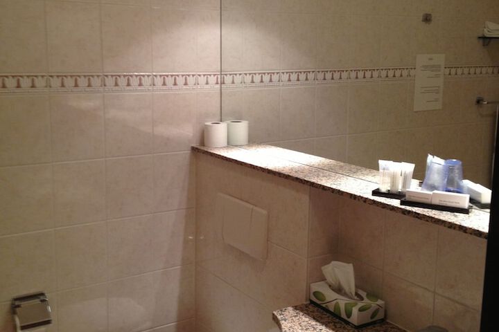 Room 20 of 35