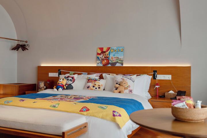 Room 9 of 182