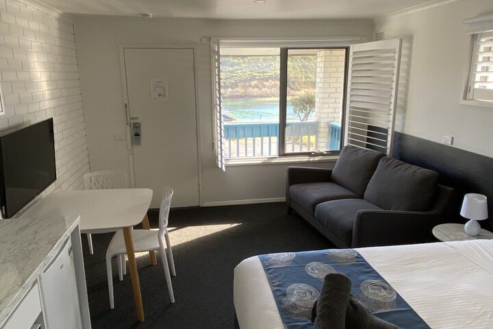 Room 2 of 50