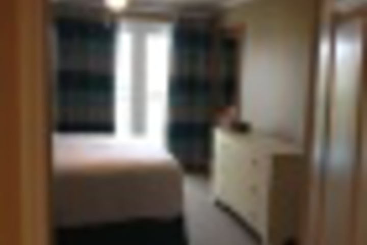 Room 51 of 144