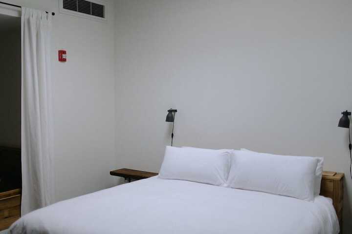 Room 42 of 92