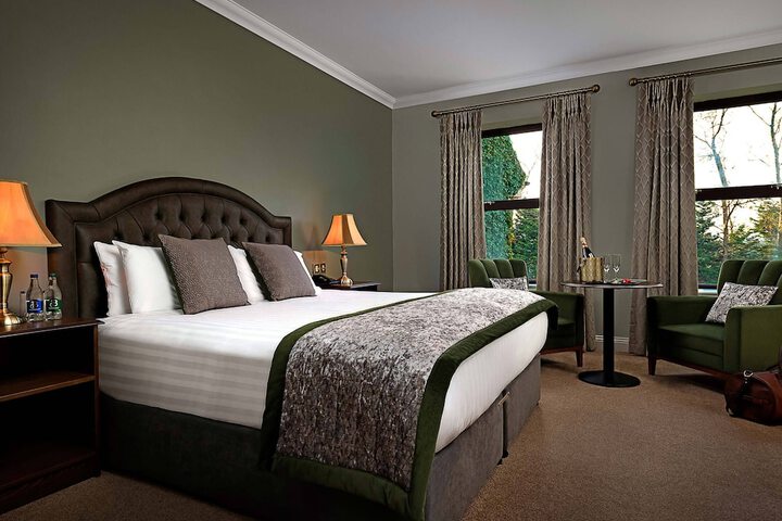 Room 4 of 39