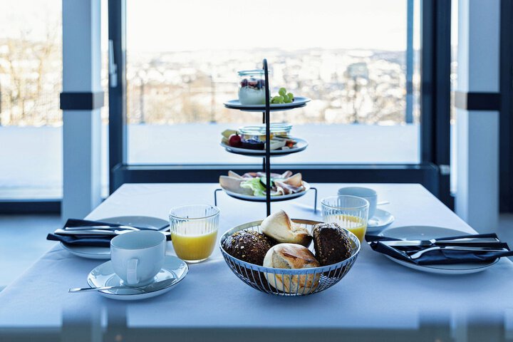 Breakfast/Coffee Service 145 of 179