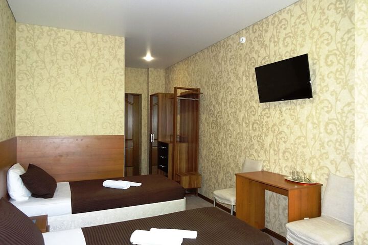 Room 25 of 53