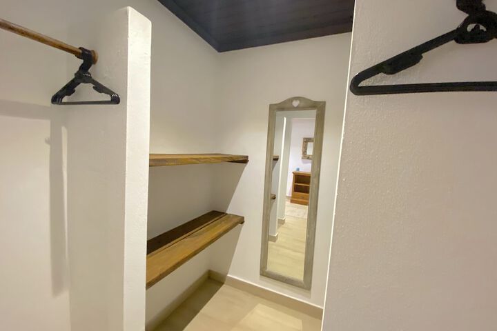 Room 48 of 141