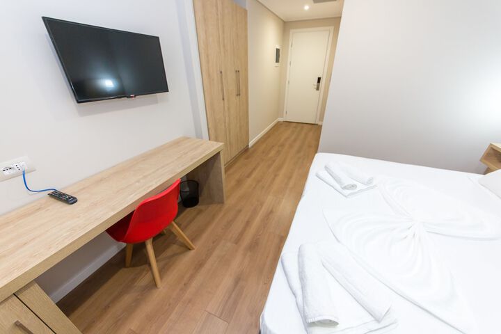 Room 9 of 61