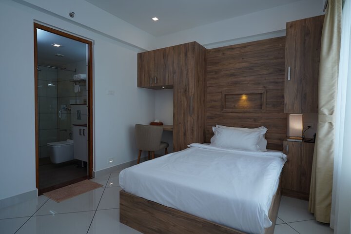 Room 11 of 209