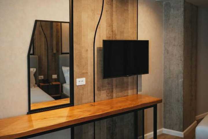 Room 10 of 44