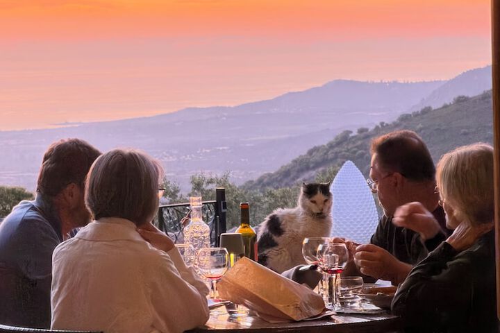 Dining 66 of 83