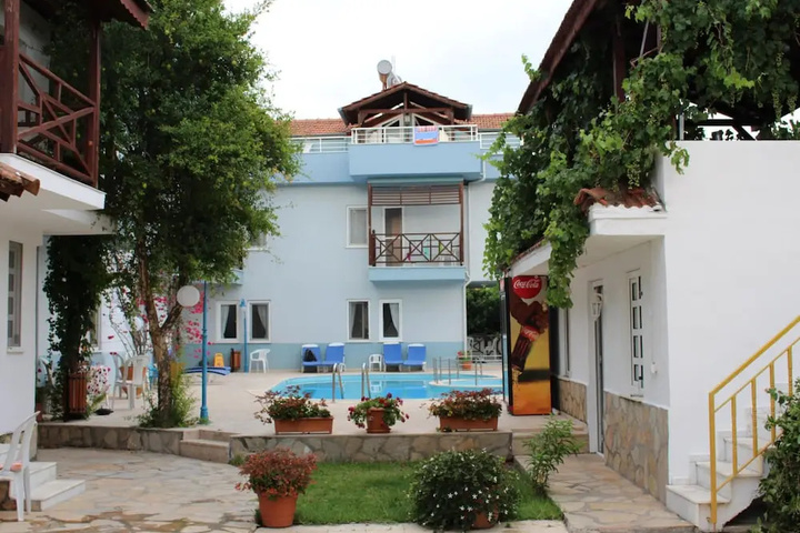 Turtle Beach Hotel