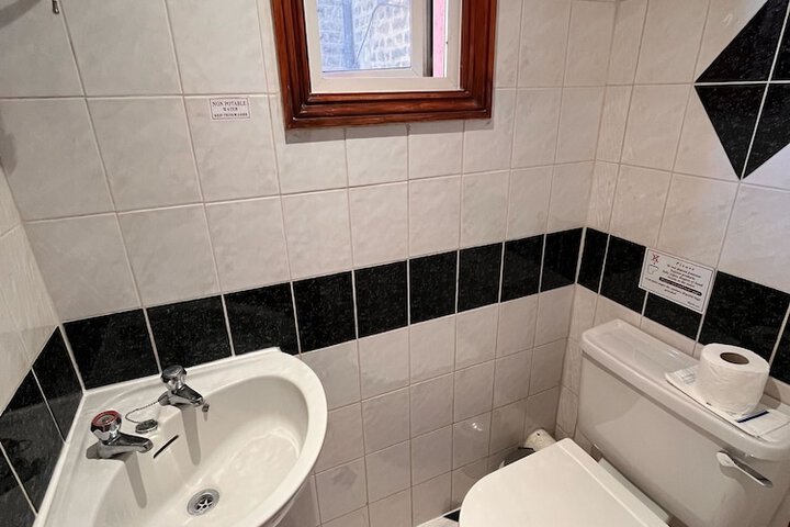 Room 53 of 81
