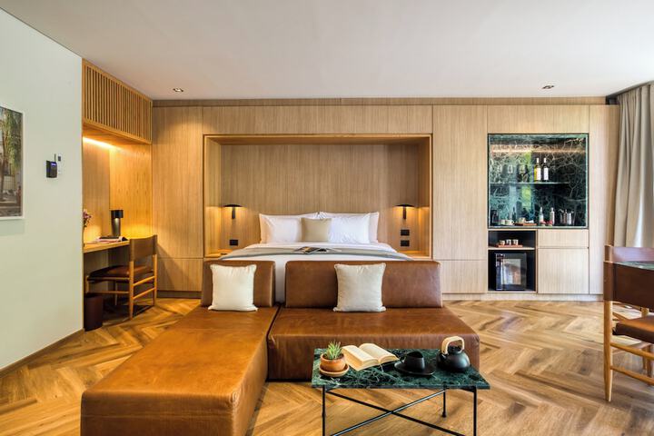 Room 46 of 120