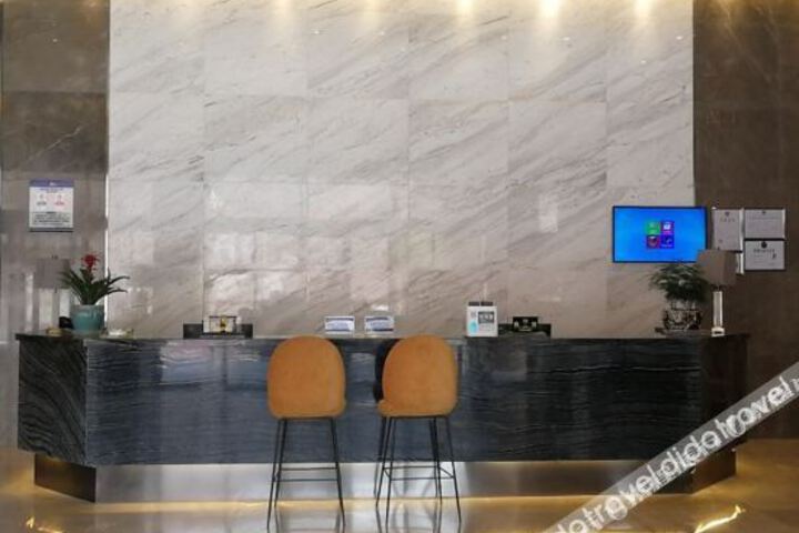 Hotel Interior 8 of 17