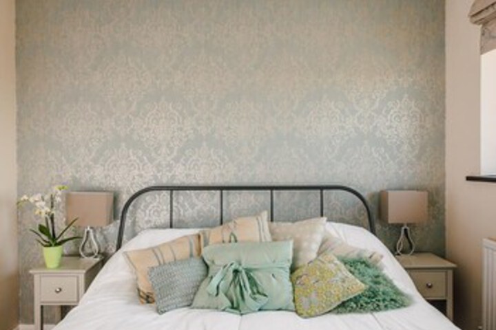 Room 13 of 21