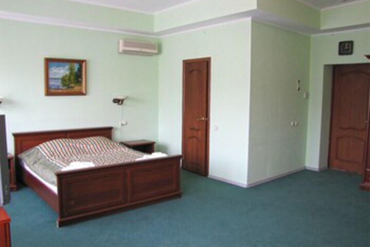 Room 28 of 52