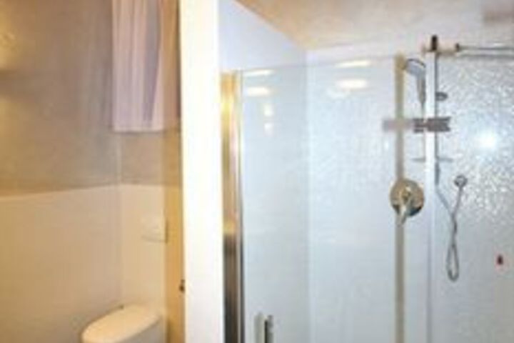Room 9 of 51