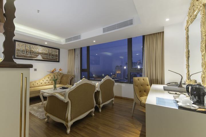 Room 56 of 121