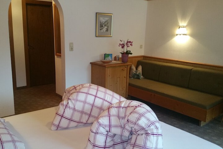 Room 19 of 43