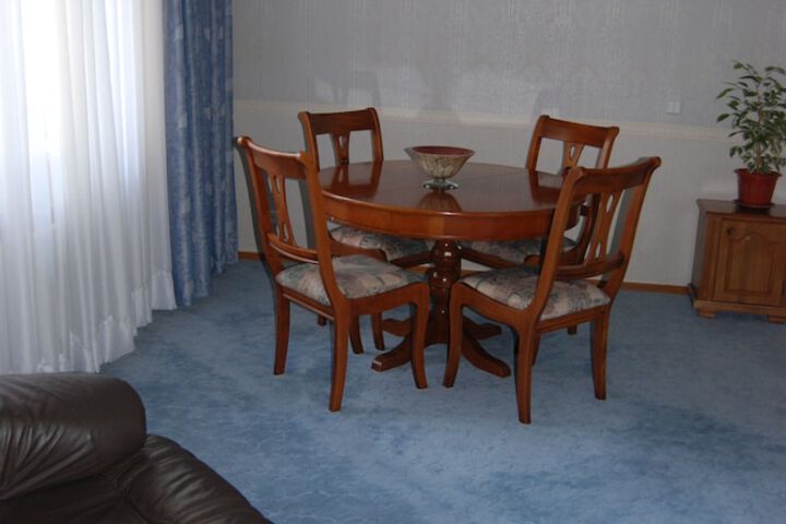 Room 2 of 26