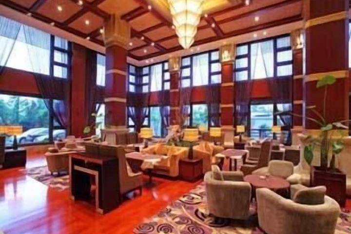 Hotel Interior 4 of 28