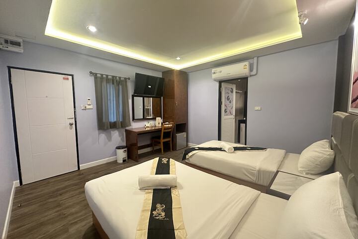 Room 21 of 46