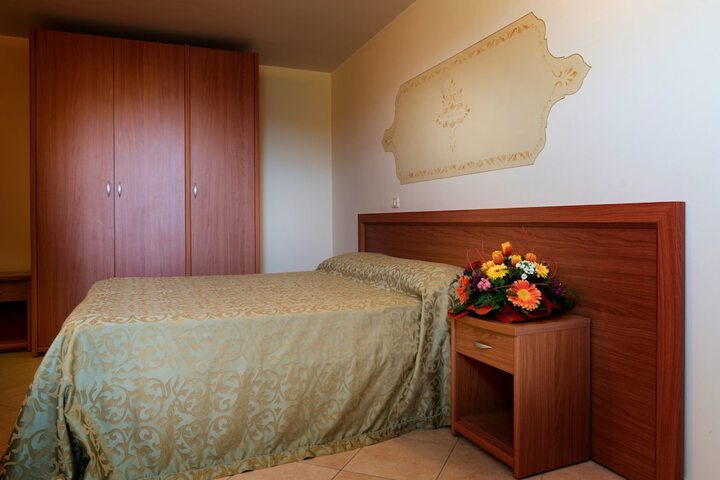 Room 8 of 59