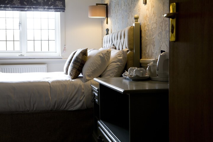 Room 2 of 30