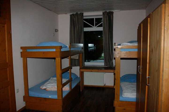 Room 5 of 13