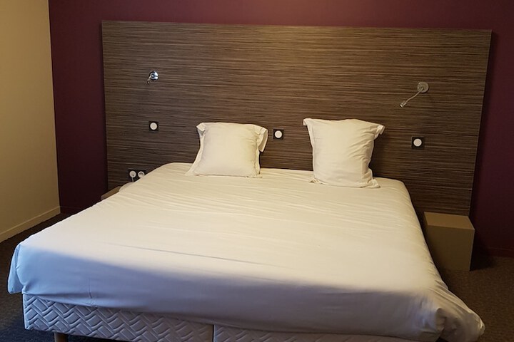 Room 7 of 46