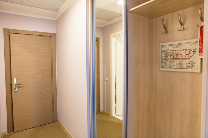 Room 28 of 54
