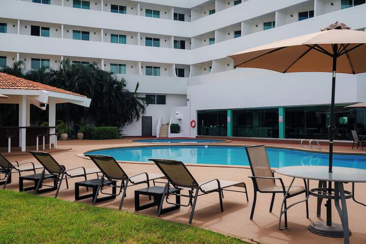 Pool 42 of 79