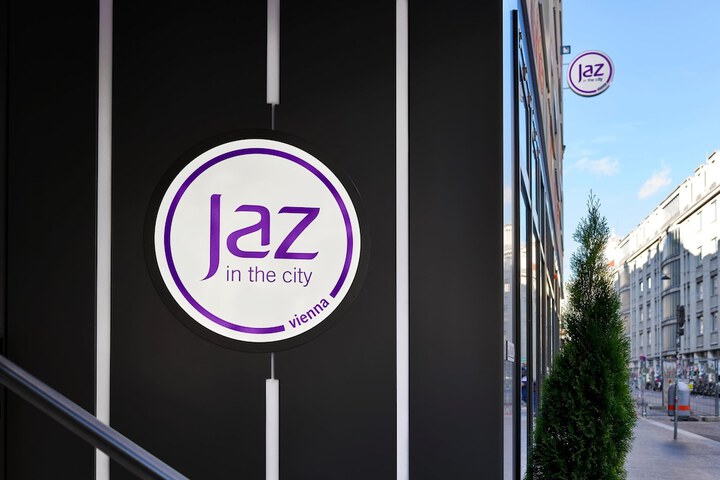 Exterior of Jaz in the City Vienna