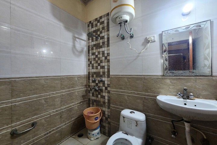 Room 46 of 49
